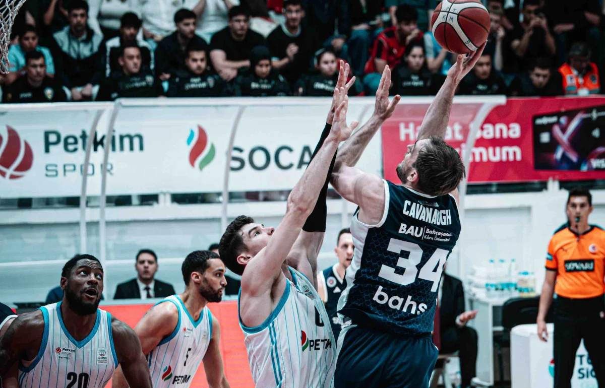 Bahçeşehir Koleji'nden Aliağa Petkimspor'a fark