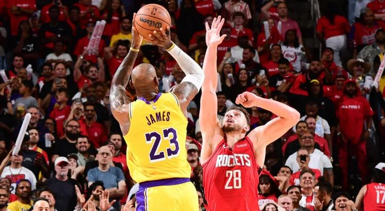 Alperen Şengün'lü Rockets, Lakers'a elendi
