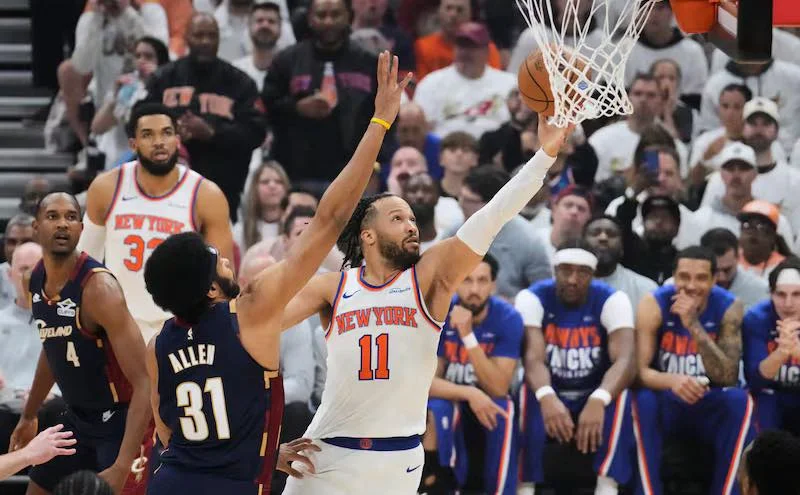 Knicks'ten final için dev adım