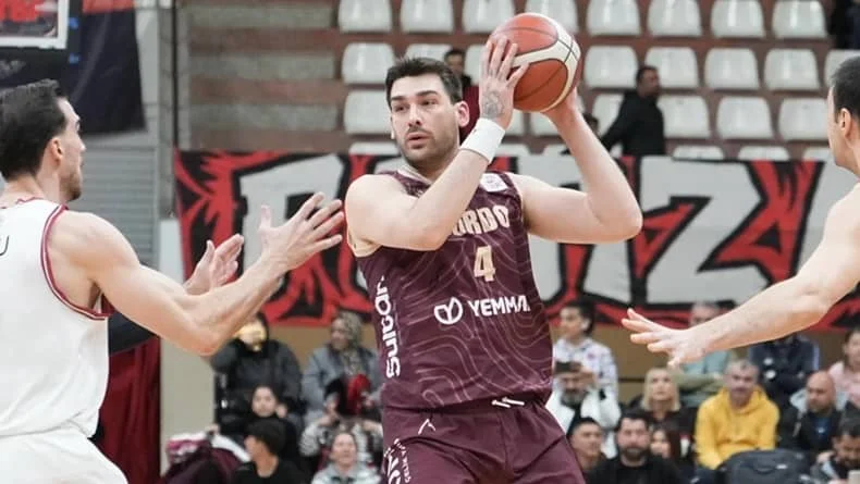 Bandırma Bordo'dan iki imza