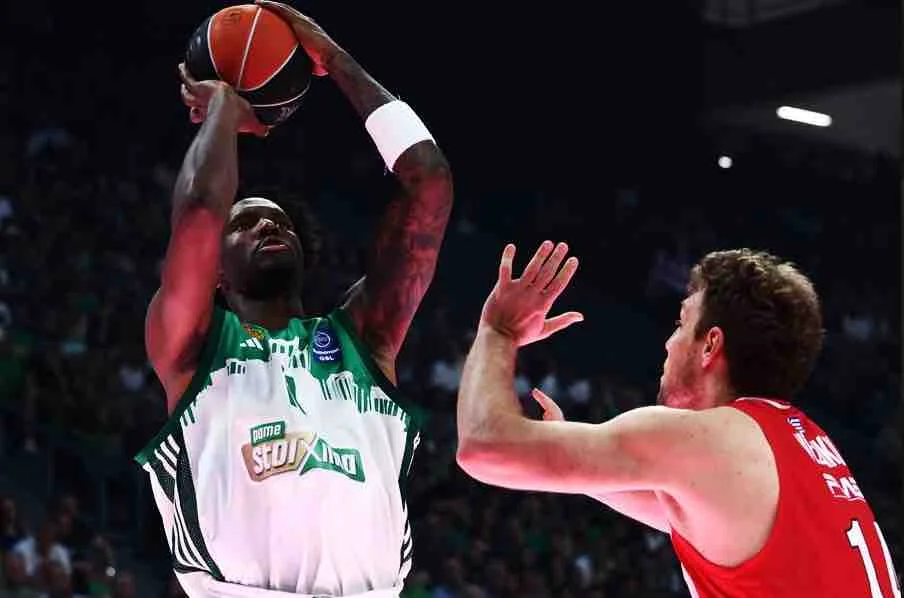 Panathinaikos 2 uzatma sonunda seriyi eşitledi