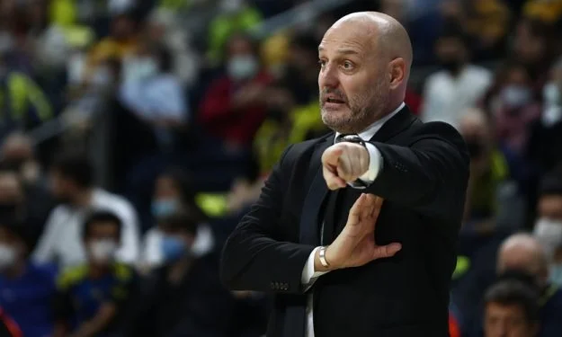 Bahçeşehir Koleji Sasha Djordjevic'i takımın başına getiriyor