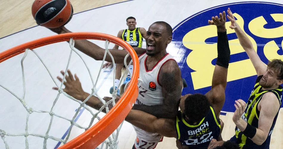 Bahçeşehir Koleji Isiaha Mike ile anlaştı