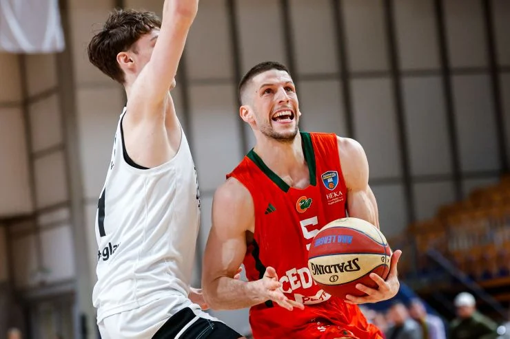 Galatasaray Aleksej Nikolić'i duyurdu