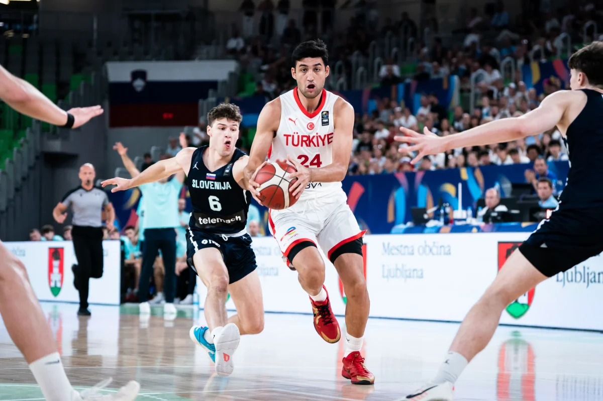 Ümit Erkek Millilerimiz çeyrek finalde Slovenya'ya kaybetti