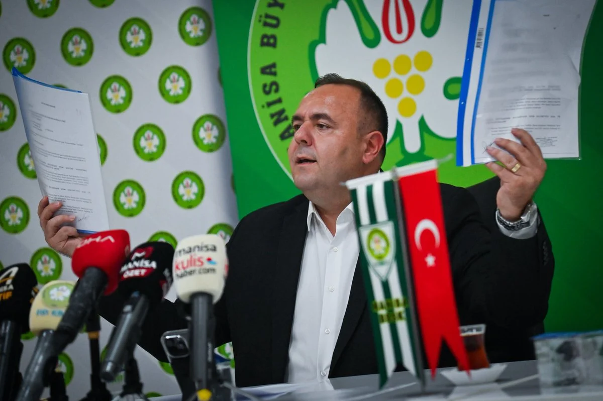 Manisa Büyükşehir Belediyespor Başkanı: Şirkete 100 milyon TL'lik tazminat davası açtık