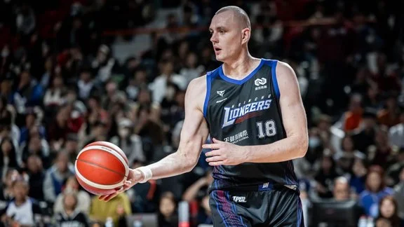 Aliağa Petkimspor'a 2.18'lik Letonyalı pivot