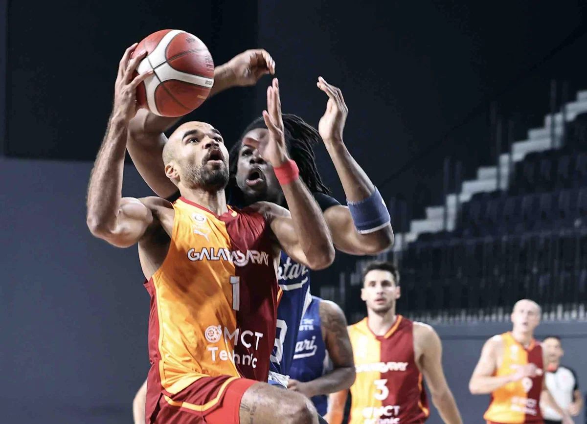 Galatasaray, CSO Voluntari'yi farklı geçti