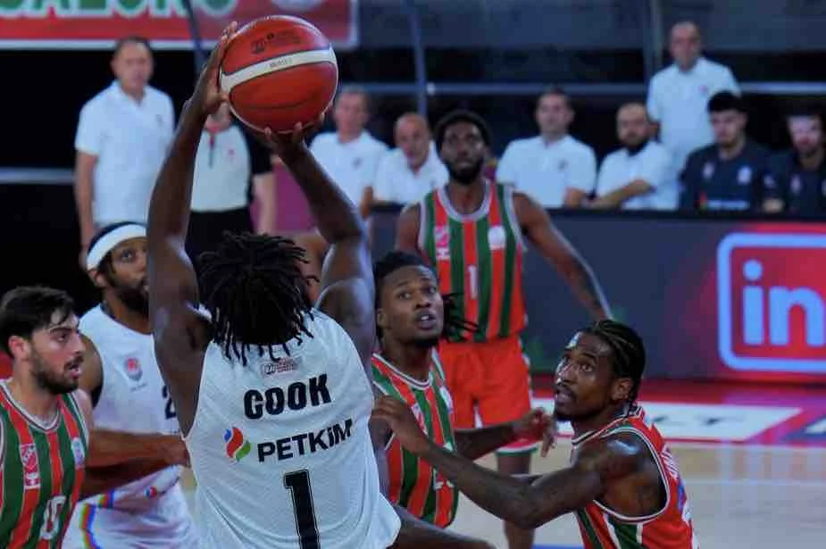 Aliağa Petkimspor, Karşıyaka'yı mağlup etti