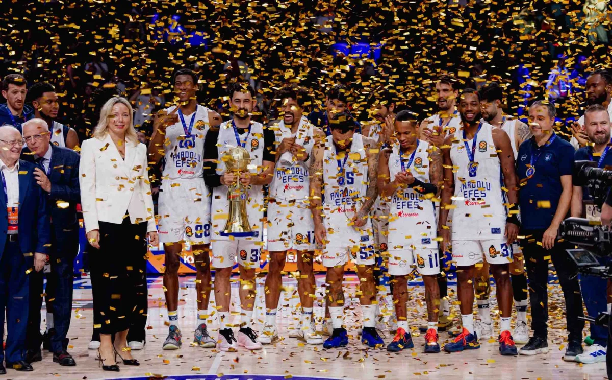 VTB United League SuperCup Anadolu Efes'in
