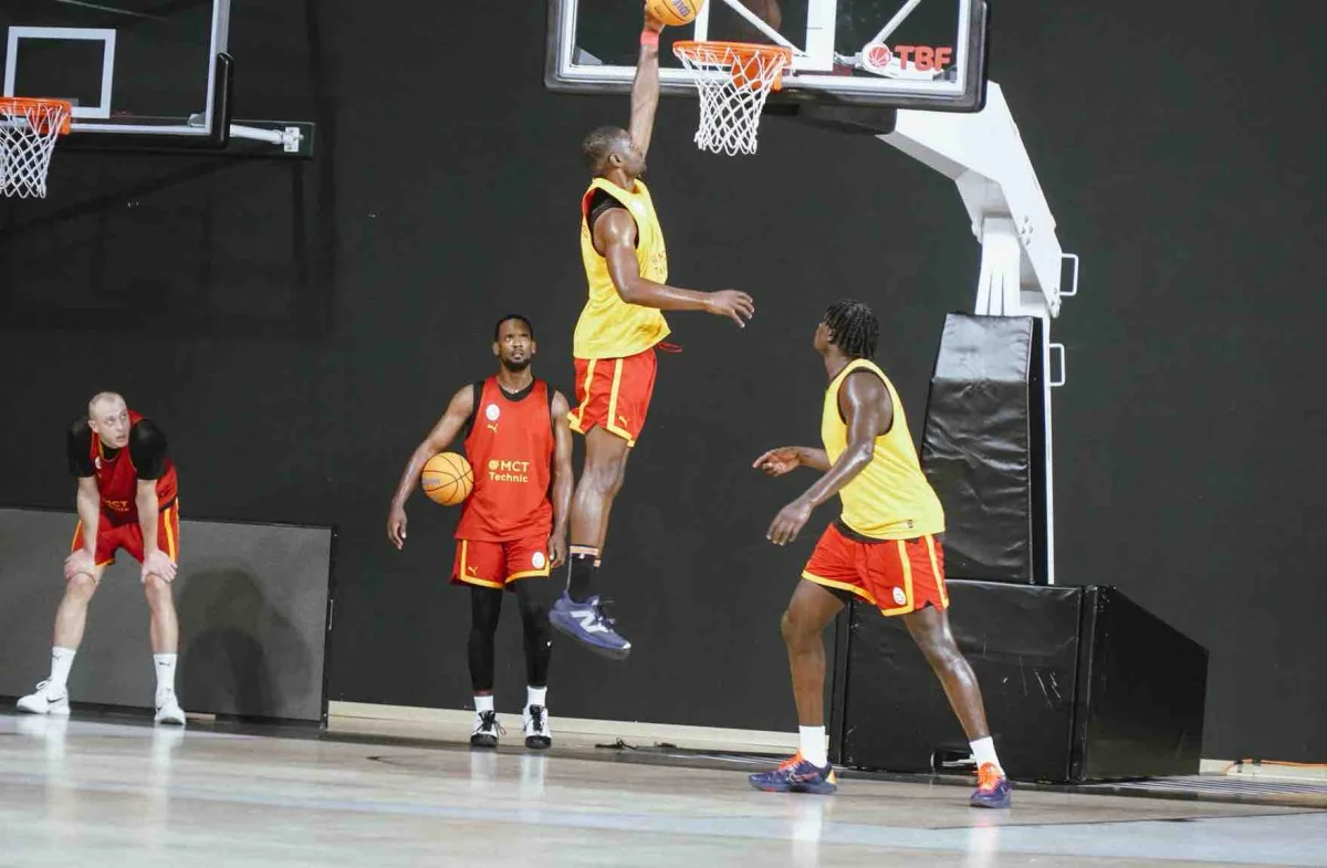 Türk Telekom ve Denizli Basket evinde, Tofaş ve Galatasaray deplasmanda
