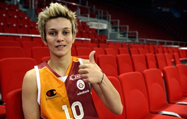 Işıl Alben yeniden Galatasaray'da...