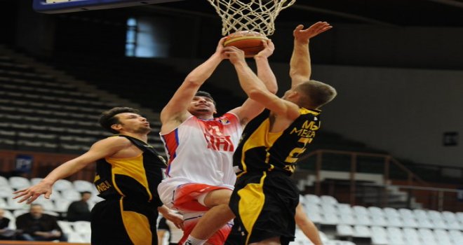 İstanbul Beylikdüzü Tofaş Gelişim?i evinde farka boğdu