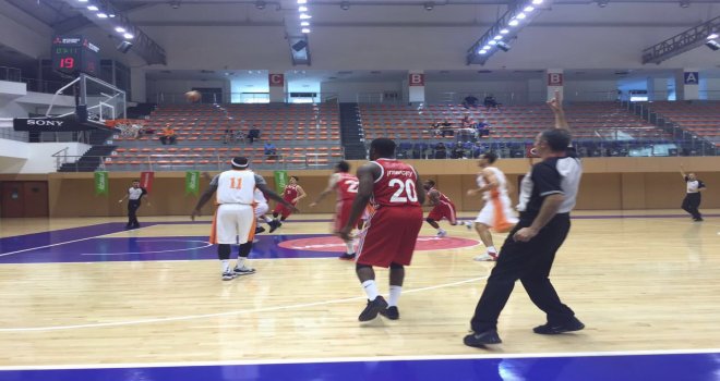 İstanbul Büyükşehir Belediyespor, Best'i yendi