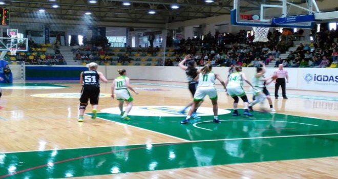 İstanbul Üniversitesi'nden iyi başlangıç