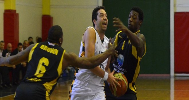 İstanbulspor Beylikdüzü, İzmir'den galibiyetle dönüyor