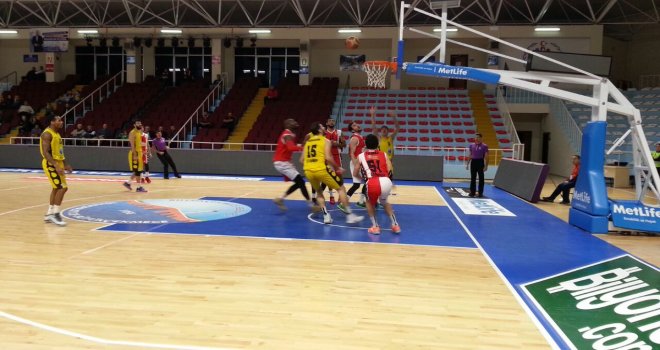 İstanbulspor Beylikdüzü'nden Bandırma Kırmızı'ya 20 fark