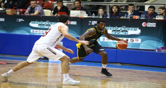 İstanbulspor uzatmada yarı finalde...