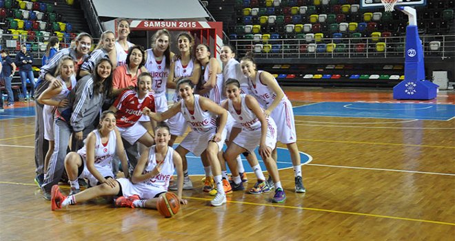 İsveç'i yenen Yıldız Kızlarımız 3.oldu