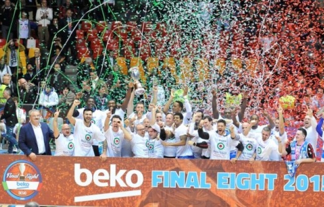 İtalya Kupası'nın sahibi Sassari