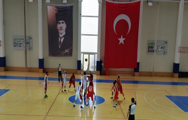 İTÜ'yü Onur Sonsırma güldürdü...