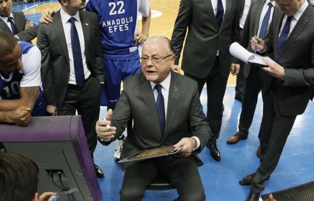 Ivkovic: Krstic'in tecrübesi sayesinde Final Four'a kalabiliriz