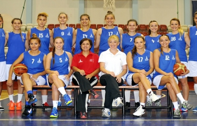 İzmir Büyükşehir Mudanya'ya sahasında teslim oldu