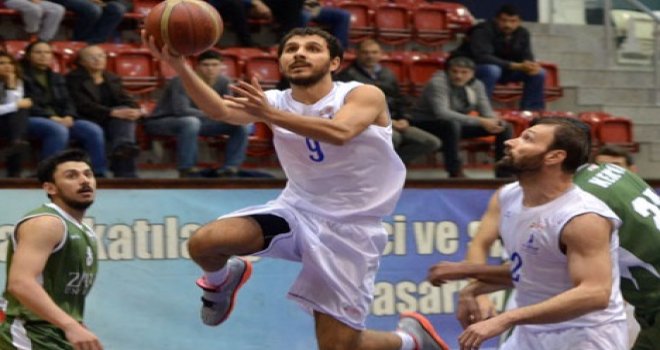 İzmir Büyükşehir ''Zirve''yi aştı