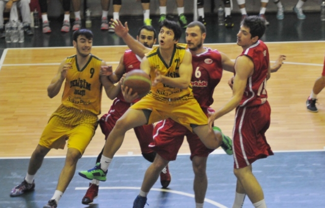 İzmir derbisi Gelişim Koleji'nin