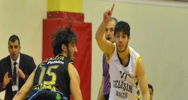 İzmir derbisinde Gelişim Koleji güldü