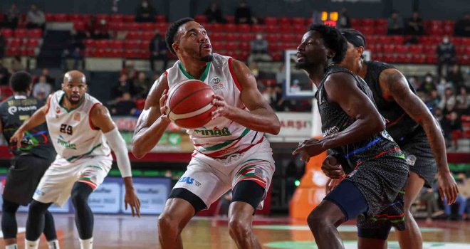 İzmir derbisinde gülen taraf Pınar Karşıyaka