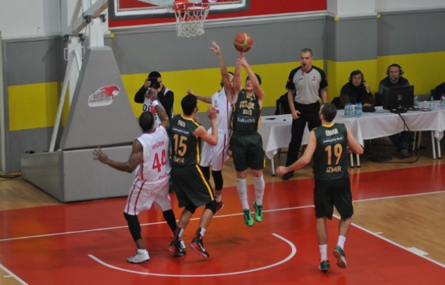 İzmir derbisinde kazanan Orkide Gediz Üniversitesi