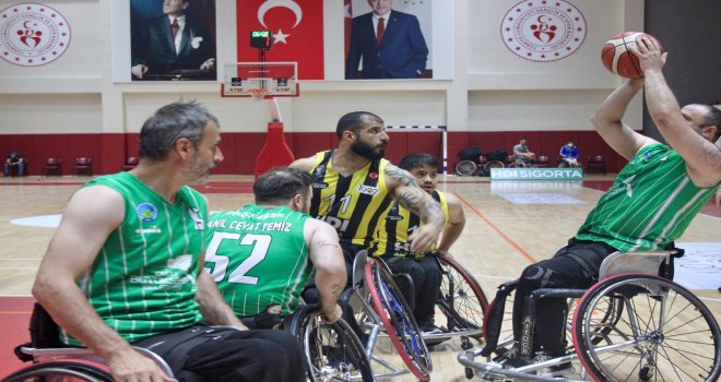 İzmir, Galatasaray'a rövanşı vermedi