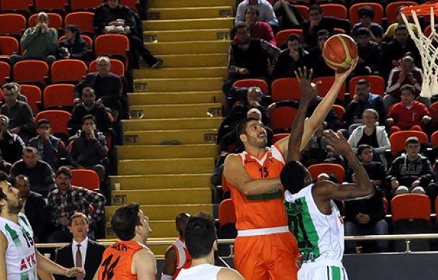 Jason Clark, Mamak Belediye Ankara DSİ'de devam ediyor