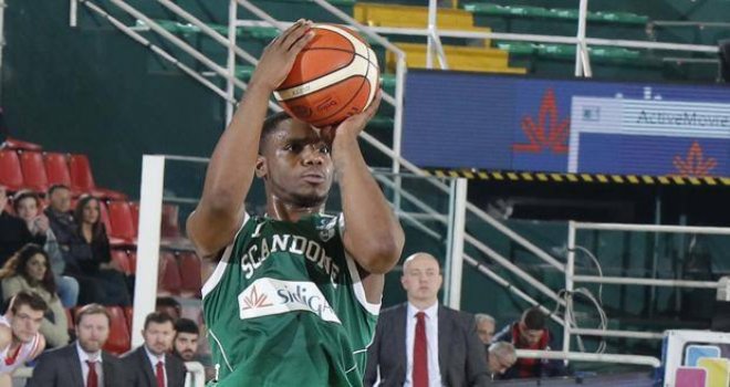 Joe Ragland Avellino'da kaldı