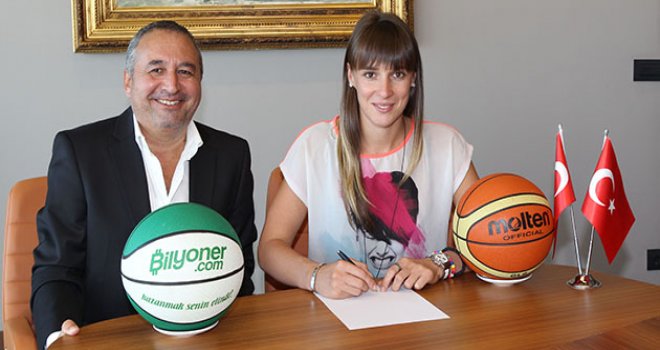 Jovanovic Yakın Doğu Üniversitesi BGD'ye imzayı attı