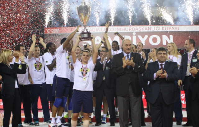 Kadınlar Cumhurbaşkanlığı Kupası Fenerbahçe'nin