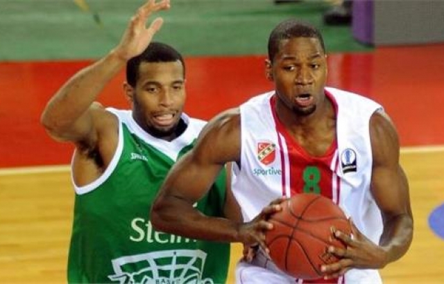 Kaf Kaf, Polonya deplasmanında