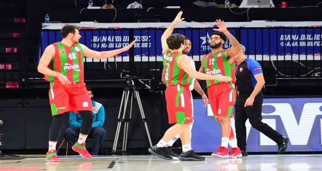 Kaf Kaf, Rusya deplasmanında