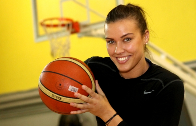 Kamile Nacickaite Adana ASKİ'de