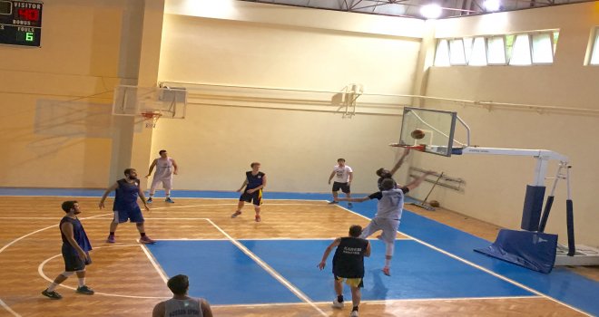 Karesi Basketbol Bossan'ı mağlup etti