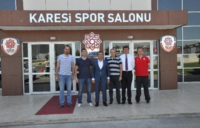 Karesi Basketbol iddialı geliyor...