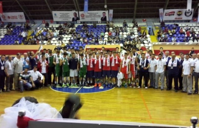Karesi Basketbol Kuruluş Turnuvası'nda dostluk kazandı