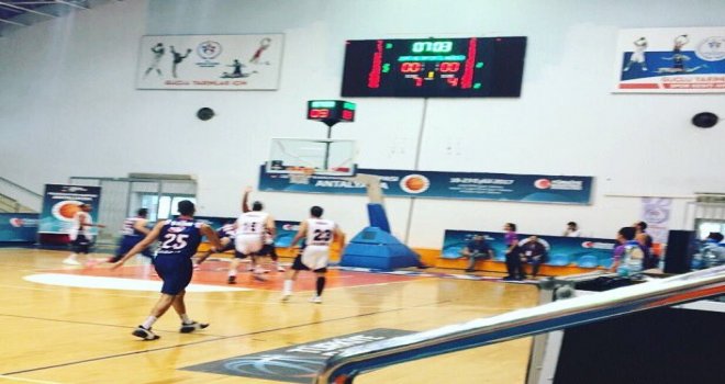 Karesi Spor, Halk Enerji TED Kolejliler'i yendi