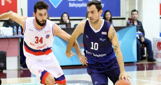 Karesispor'dan takviye