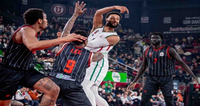 Karşıyaka, Manisa Basket'i rahat geçti