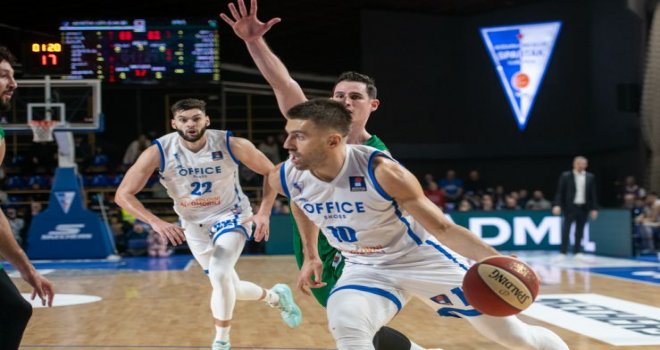 Karşıyaka'ya 37 yaşında oyun kurucu