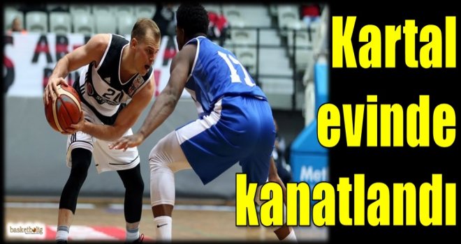 Kartal evinde kanatlandı