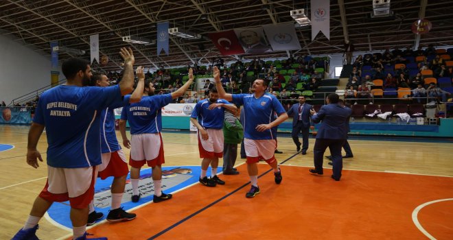 Kepez Belediyespor, Çankırı Belediye Demirspor'u konuk ediyor