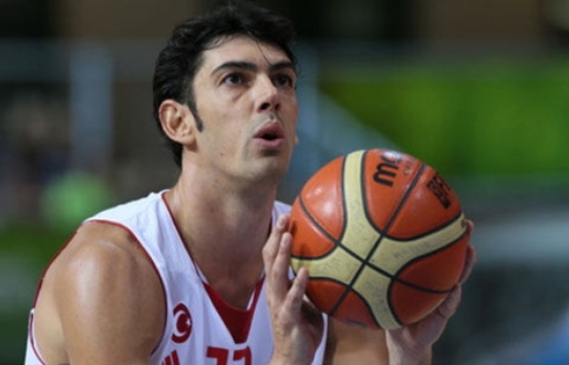 Kerem Gönlüm Pınar Karşıyaka'da